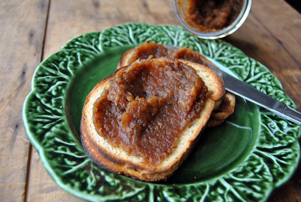 Cardamom Spiced Roasted Apple Butter 