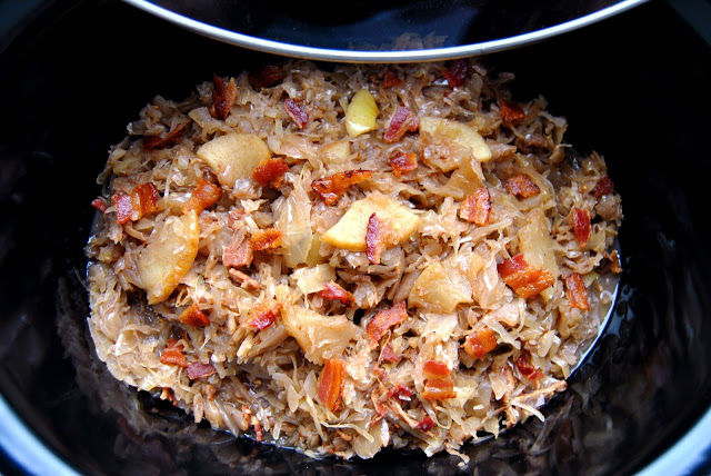 Slow Cooker Apples & Sauerkraut (with Bacon & Beer!)